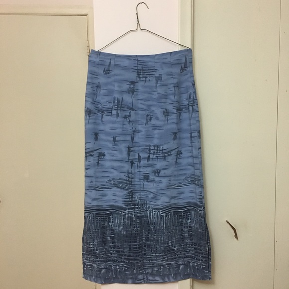 Abstract Blue Grid Print Zip Up Maxi Skirt - Picture 2 of 3
